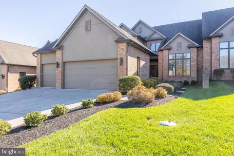 13 Downs Dr, Wilmington, DE 19807