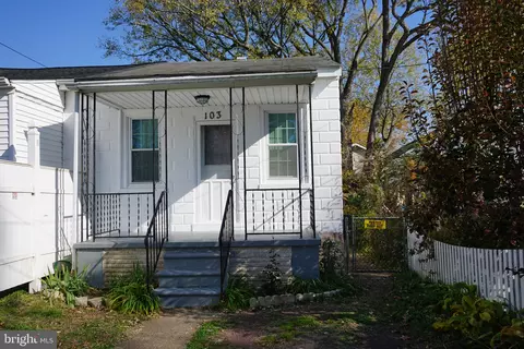 103 E 39th St, Wilmington, DE 19802