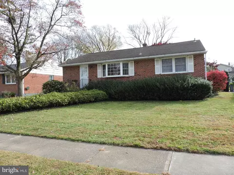 21 Sheffield Manor Dr, Newark, DE 19711