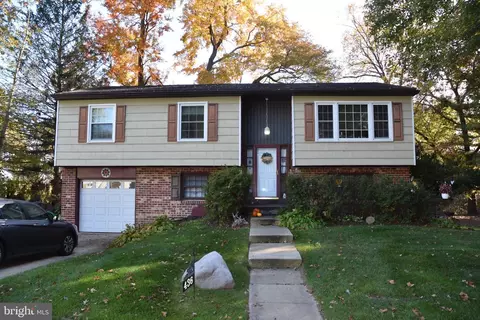 436 W Hanna Dr, Newark, DE 19702