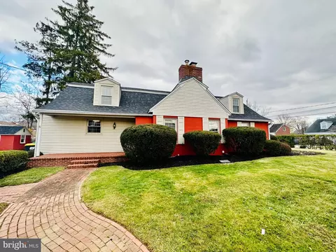 201 Sharpless Dr, Wilmington, DE 19803