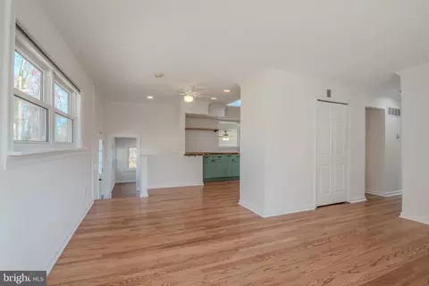 615 Shue Dr, Newark, DE 19713 photo 9