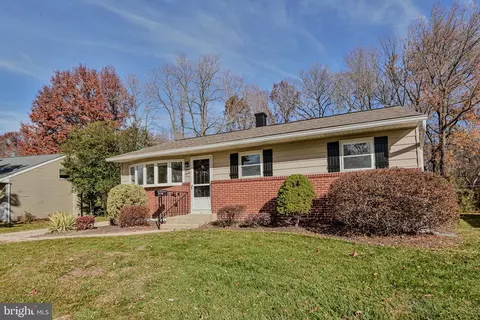 615 Shue Dr, Newark, DE 19713
