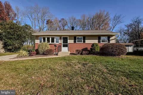 615 Shue Dr, Newark, DE 19713 photo 3
