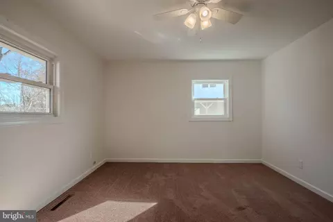 615 Shue Dr, Newark, DE 19713 photo 17