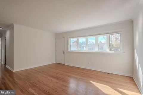 615 Shue Dr, Newark, DE 19713 photo 8