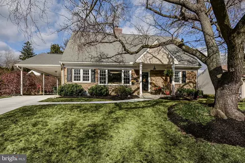 203 Alders Dr, Wilmington, DE 19803