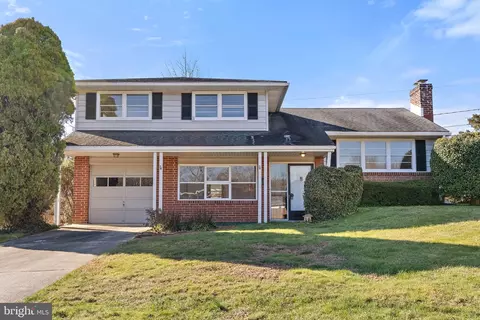 12 Anthony Ct, Wilmington, DE 19808