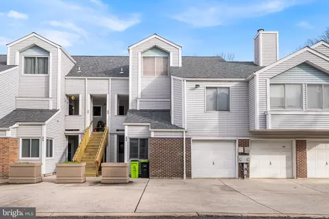 404 Creekside Dr #172, Newark, DE 19711