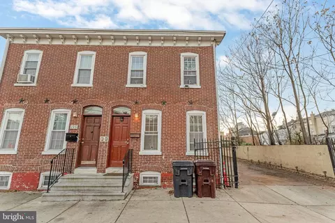 104 E 22nd St, Wilmington, DE 19802