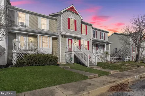14 Cymbal Ct, Newark, DE 19702