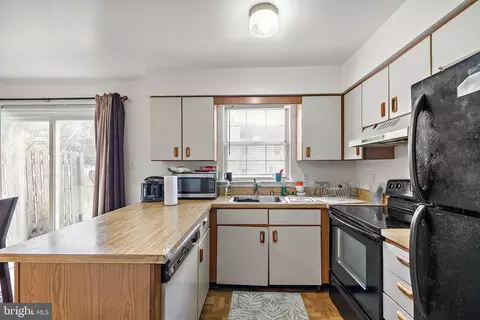 14 Warren Pl, Newark, DE 19702 photo 9