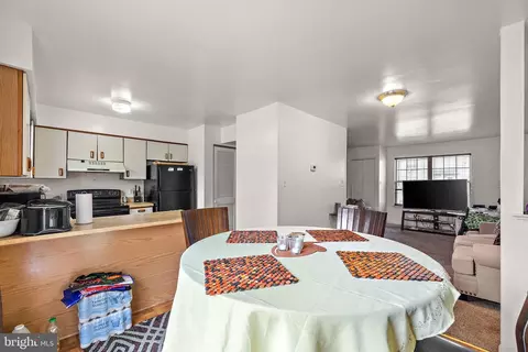 14 Warren Pl, Newark, DE 19702 photo 6