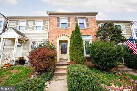 106 Wooden Carriage Dr, Hockessin, DE 19707