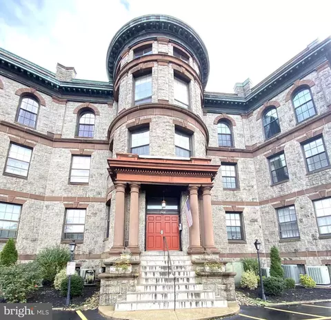 2400 Baynard Blvd #2, Wilmington, DE 19802