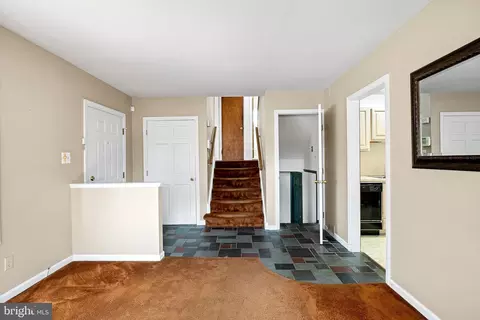 8 Matthews Rd, Newark, DE 19713 photo 4