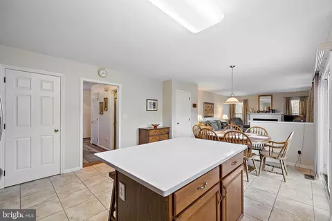8 Adelaide Ct, Newark, DE 19702 photo 12