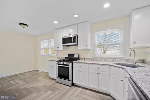 1108 Birchwood Dr, Newark, DE 19713 photo 8