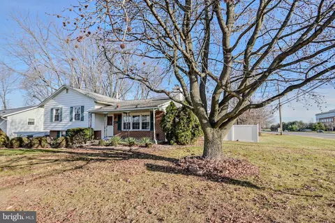 1 Rolling Dr, Newark, DE 19713 photo 5