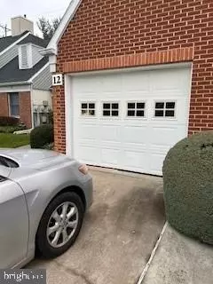 12 E Village Rd #12, Newark, DE 19713