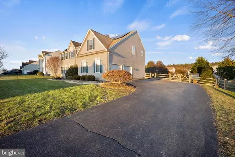 39 Basalt St, Townsend, DE 19734 photo 3