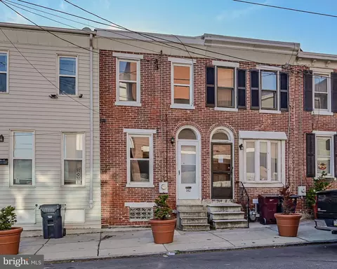 542 E 12th St, Wilmington, DE 19801