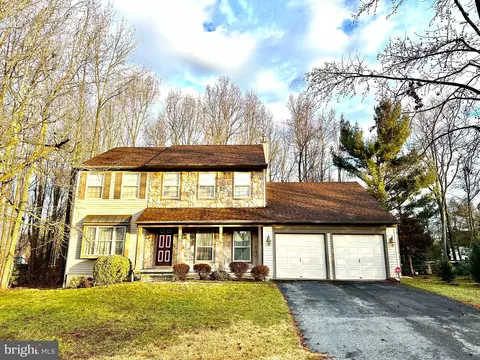 6 Heather Loft Ct, Bear, DE 19701