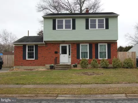 35 Stockton Dr, New Castle, DE 19720