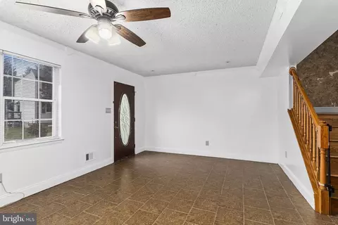 803 Hastings Ct, Newark, DE 19702 photo 4