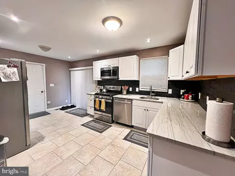 103 S Meadow Dr, Townsend, DE 19734 photo 5