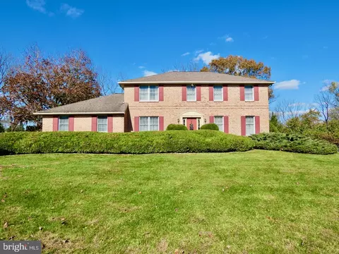 50 Robin Ct, Hockessin, DE 19707