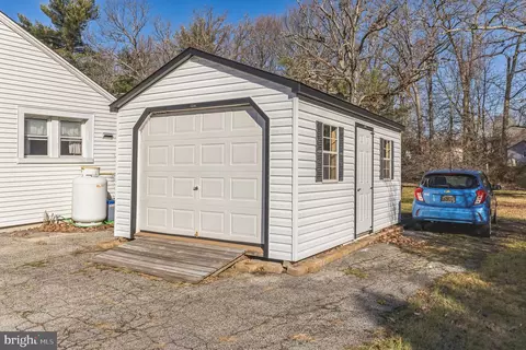 927 Old Harmony Rd, Newark, DE 19713 photo 5