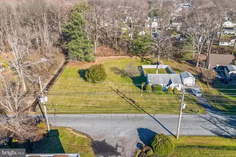 927 Old Harmony Rd, Newark, DE 19713