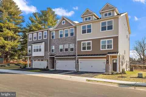 4795 Hogan Dr #11, Wilmington, DE 19808