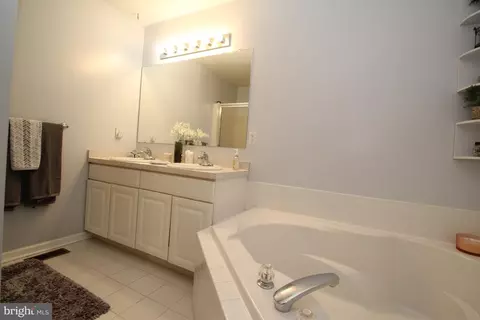 35 Marble House Dr, Bear, DE 19701 photo 12
