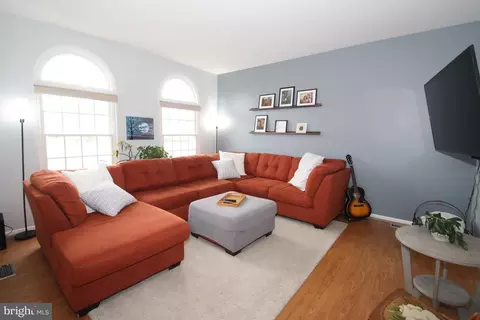 35 Marble House Dr, Bear, DE 19701 photo 3