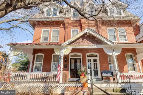 1215 W 8th St, Wilmington, DE 19806