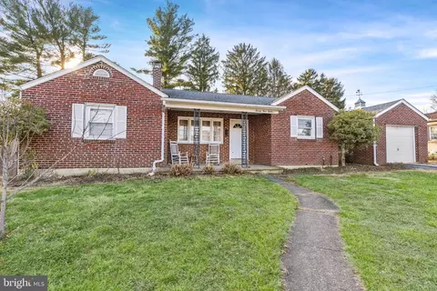 2412 Tapley Ln, Wilmington, DE 19808