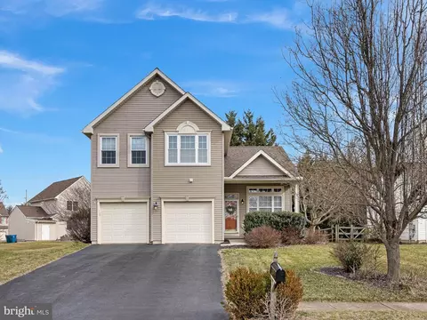 11 Kerrin Rd, Bear, DE 19701