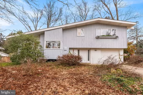 910 Baylor Dr, Newark, DE 19711