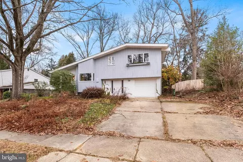 910 Baylor Dr, Newark, DE 19711 photo 2