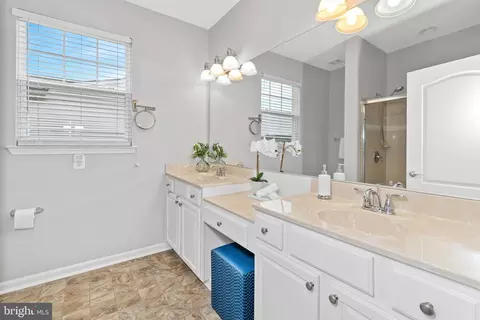 Bath - 636 Red Maple Rd, Middletown, DE 19709 photo 1 of 6
