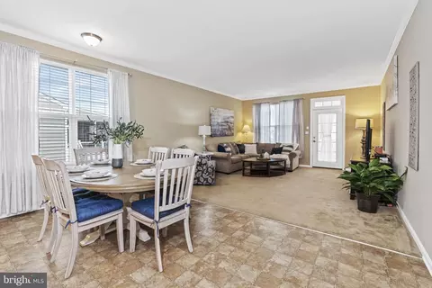 Dining - 636 Red Maple Rd, Middletown, DE 19709 photo 5 of 7