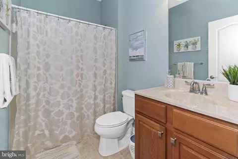 Bath - 636 Red Maple Rd, Middletown, DE 19709 photo 3 of 6