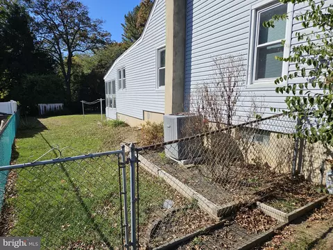 19 Laurel Ave, Newark, DE 19711 photo 2