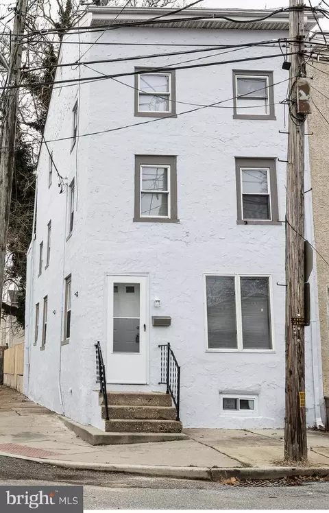 328 7th Ave, Wilmington, DE 19805