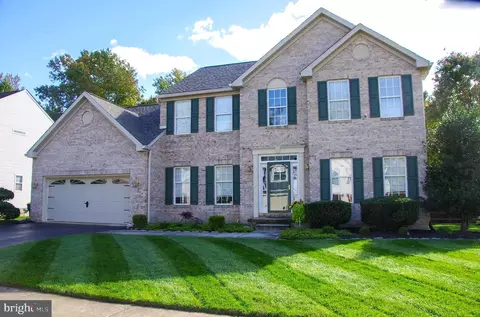 100 Carriage Wood Ct, Newark, DE 19702