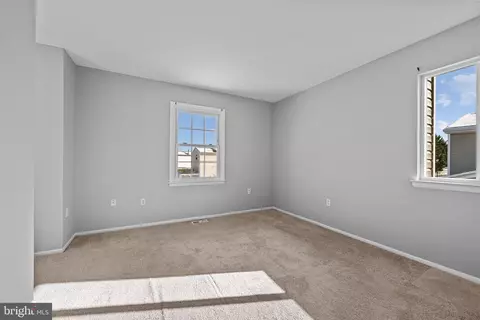 52 Three Rivers Dr, Newark, DE 19702 photo 14
