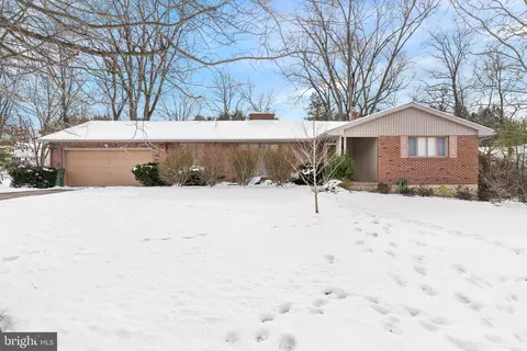 9 Hempsted Dr, Newark, DE 19711