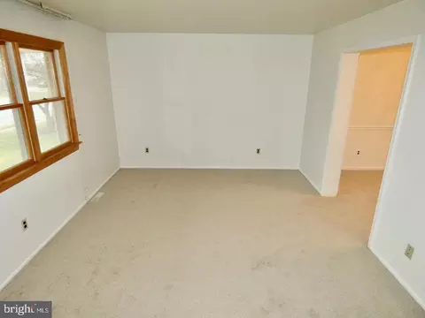 127 Sonant Dr, Newark, DE 19713 photo 5